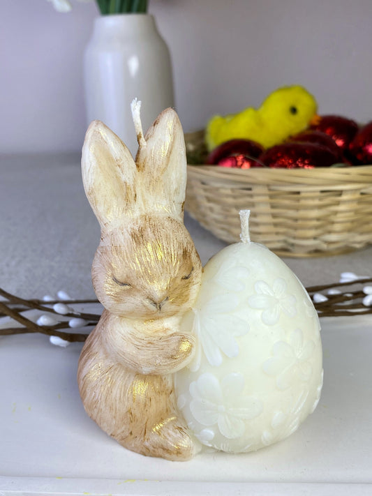 Świeca zapachowa „Wielkanocny Królik”  o zapachu tulipanów